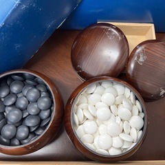 囲碁、将棋駒、板等のセットの画像