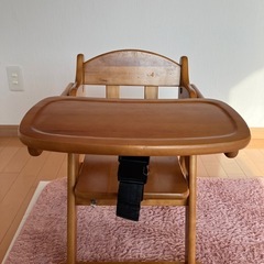 木製ローチェア　安全ベルト付き　澤田木工所　の画像