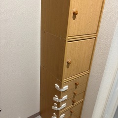 お譲りします！扉引き出し付きカラーボックス
の画像