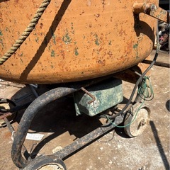 コンクリートミキサーの画像