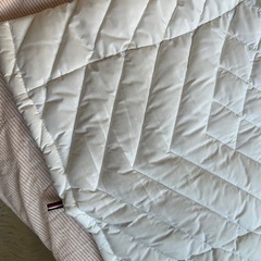 Tommy Hilfiger  ダウンジャケット　白の画像