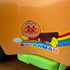 アンパンマン よくばりビジーカー 押し棒+ガード付きの画像