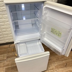 ①格安で配送設置まで🆗SHARP冷蔵庫137L✨✨の画像