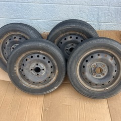 軽自動車タイヤホイールの画像