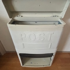 ポスト
の画像
