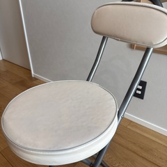 折りたたみチェアの画像