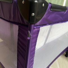 折りたたみベビーベッドの画像