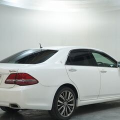 西濃地区の方は大垣店が最寄りの店舗です✨トヨタ クラウン 　ロイヤルサルーンの画像