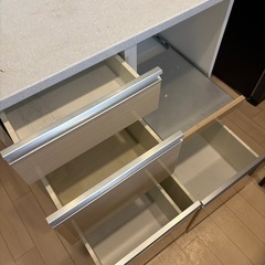 KEYUCA 食器棚の画像