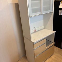KEYUCA 食器棚の画像
