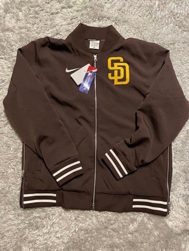 ナイキ　パドレス    ジャケット　L