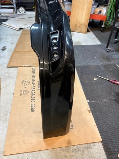 200系ハイエース　モデリスタフロントリップ　5型スーパーGL ダークプライムより取り外し
