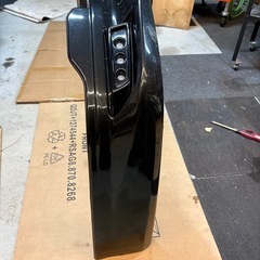 200系ハイエース　モデリスタフロントリップ　5型スーパーGL ダークプライムより取り外しの画像