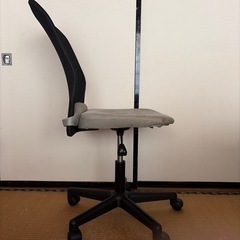 オフィスチェアの画像
