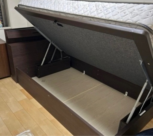 【22日まで売り】 ベッド（収納付き）お譲りします