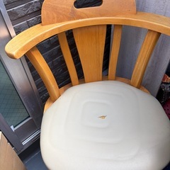 折りたたみ机　　　椅子4点セット の画像