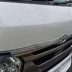 ハイエースフロントメッキガーニッシュ
の画像