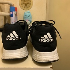 adidasシューズの画像