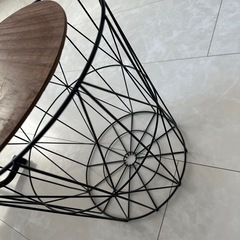 ワイヤーバスケット収納テーブル ブラック 天板外せますの画像