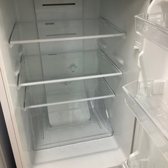 【トレファクラパーク岸和田店】2021年製　2ドア冷蔵庫 YAMADA 6ヶ月保証付の画像