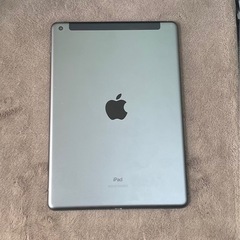iPad7世代 128GB セルラー版の画像