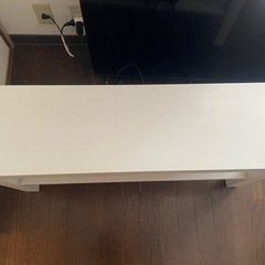ホワイトシンプルテレビ台の画像