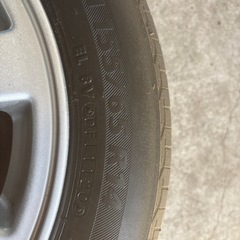 ダイハツ用のアルミホイールタイヤセットの画像
