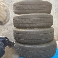 ダイハツ用のアルミホイールタイヤセットの画像