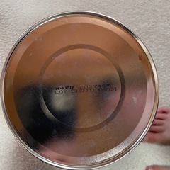 粉ミルク缶の画像