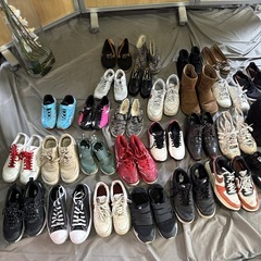 靴まとめ売り 約30足 ノースフェイス　NIKE adidas ...