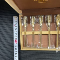 木箱入り　ゴールドスプーンセットの画像