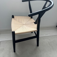 肘付きダイニングチェア ブラックの画像