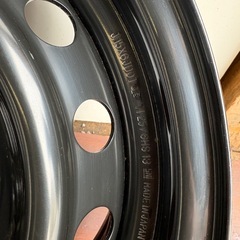 新車外し❗️200系ハイエース純正15インチスチールホイールの画像