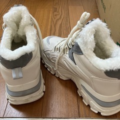 ウィンタースニーカー　の画像
