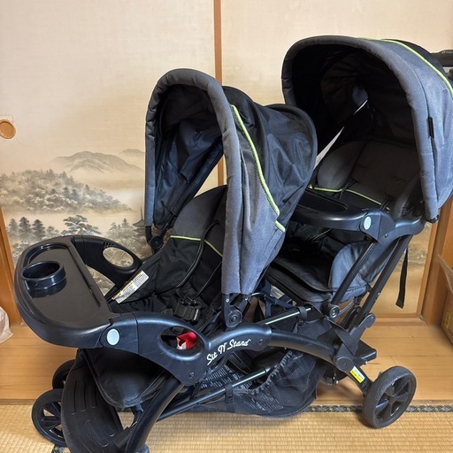baby trend 2人乗りベビーカー　自立　レインカバー付き【取引中】
