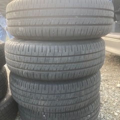 トヨタvoxyタイヤの画像