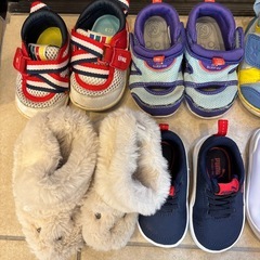 幼児　靴　各種
の画像