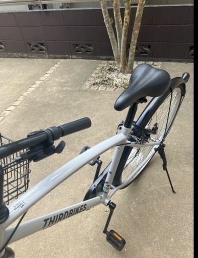 [使用浅 美品]Third Bikes サードバイクス カゴ付き クロスバイク 電動ライト