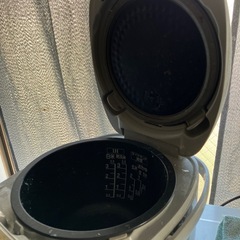 炊飯器(東芝3.5合炊きRC-6XE)の画像
