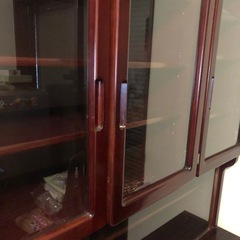 難あり　　食器棚の画像