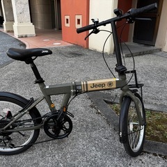 【人気モデル】Jeep 折りたたみ自転車 20インチ 6段変速 オリーブ シティサイクルの画像