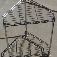 ３角コーナースチールラックの画像