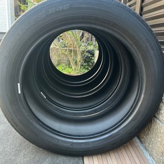 無料！　19インチ　タイヤ　225 55 19 アルファードやヴェルファイアにの画像