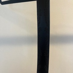 Ellno Loset エンボスフラワーメンズベルトの画像