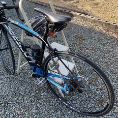 フランス🚴‍♀️車🇫🇷ラピエール🚴‍♀️センシウム　PRO 100 黒青白　フルカーボンモデルの画像