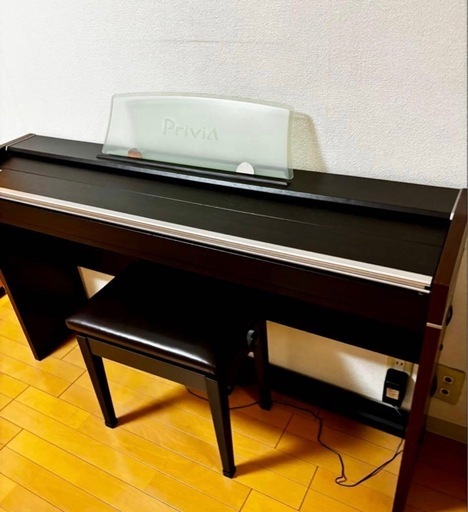CASIO® PX-700 RATING: DC 12V — use AC ADAPTOR only CASIO AD-12, RATED DC 12V 1.5A CASIO COMPUTER CO.,LTD. MADE IN CHINA 06製 8002824CRR