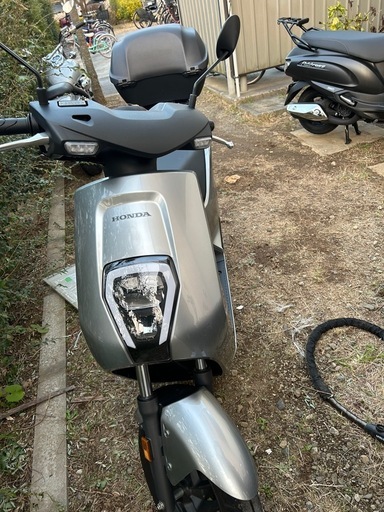 2024年購入 ホンダ EM1 e: 1977km 低走行 美車 純正リアボックス付