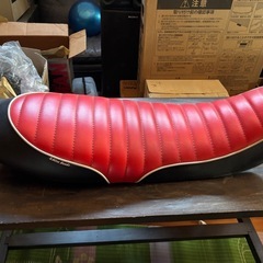 ホンダ　FTR223 社外シート ナイトロヘッズの画像