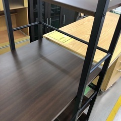 【ドリーム川西店御来店限定】☆ジモティー見たよ♪割引☆  ラック付きデスク  クリーニング済み 【2125560000058767】の画像