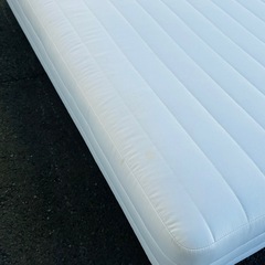 シングルベッド　マットレス　木製脚　シンプルの画像